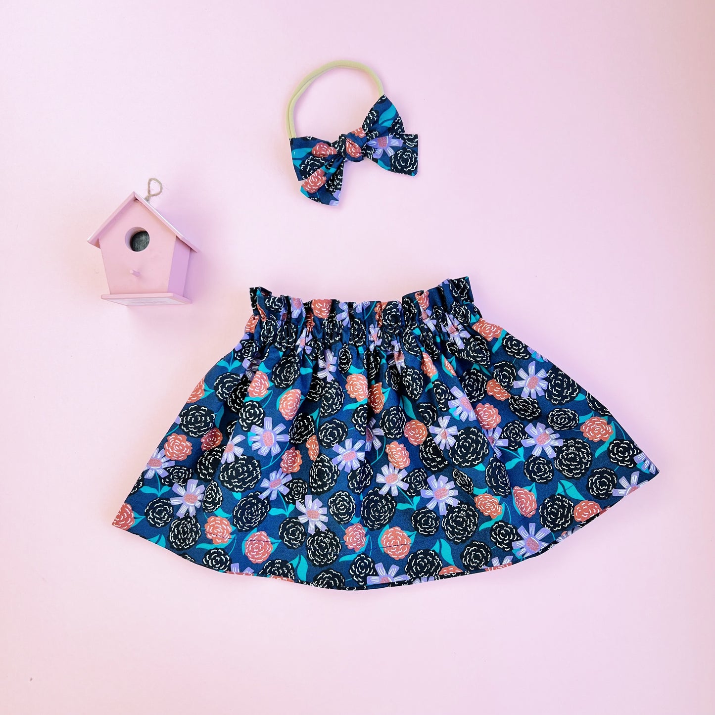 Mother's Day Baby Girl outfit. Mama's girl bodysuit, skirt, slippers and bow.