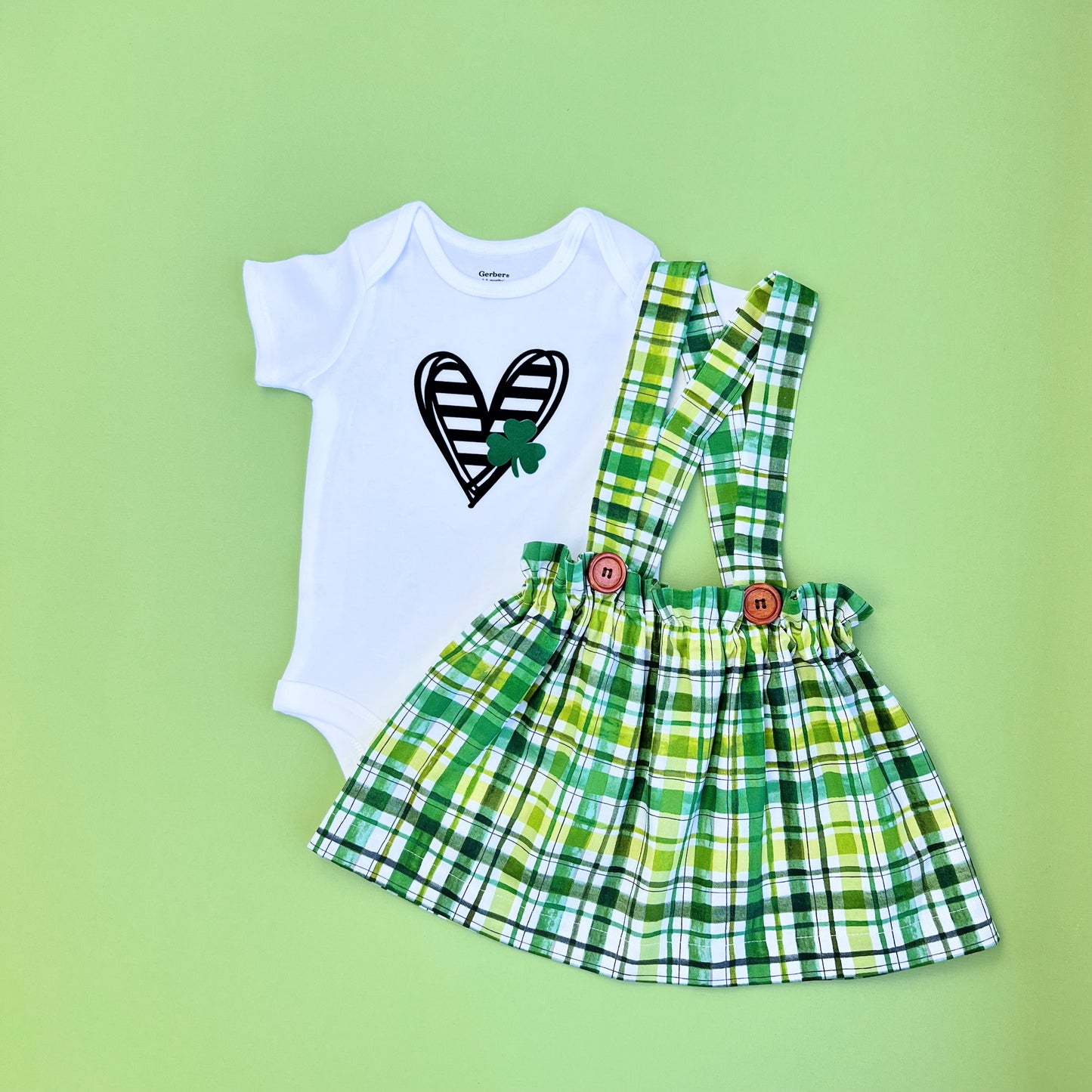 St. Patrick’s Day baby girl outfit. Plaid green skirt Set. Plaid toddler girl outfit