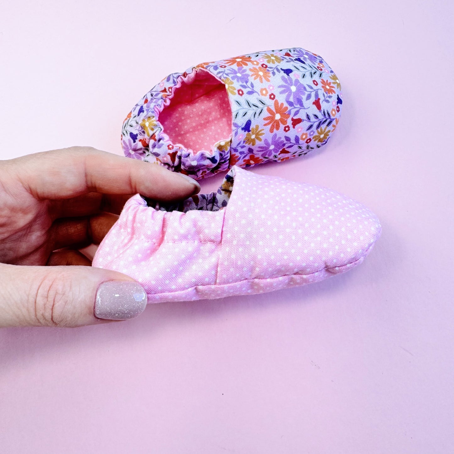 Reversible Baby girl Slippers: Soft & Eco-Friendly Cotton, 0-24 Months.