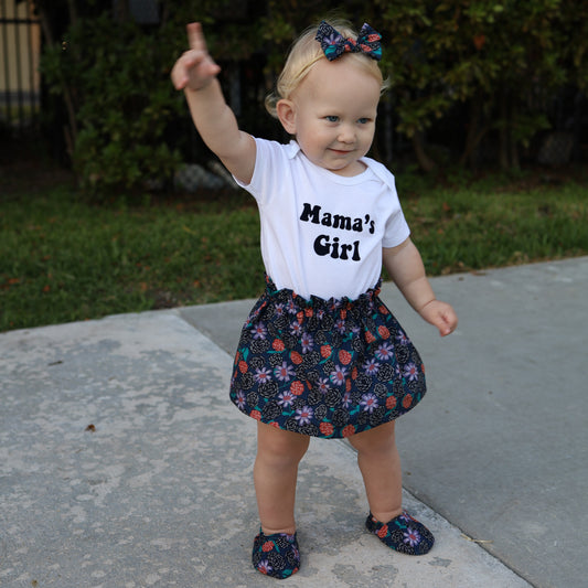 Mother's Day Baby Girl outfit. Mama's girl bodysuit, skirt, slippers and bow.